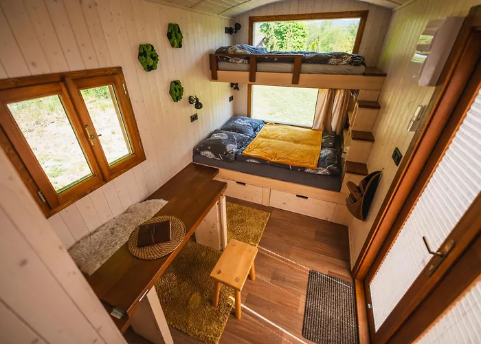 Maringotka U Krkavcich Skal Appartement *